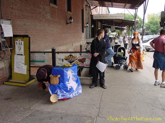 Full Size Image = 565 K